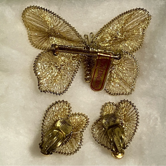 Vintage Handmade in Western Germany Gold Tone Butterfly Brooch Clip Earring Set - Picture 11 of 12